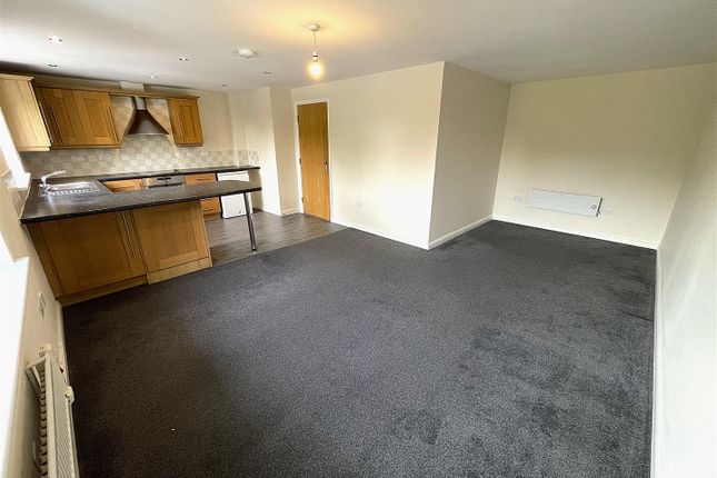 Flat 50, Nautica, Selby photo 2