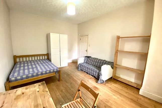 Room 1, Manchester photo 2