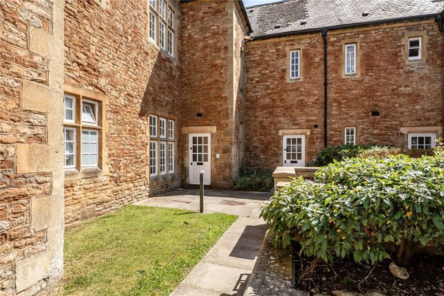 34, Lower Chapel Court, Wells photo 3