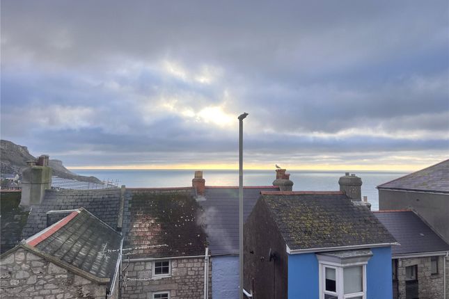 132, Fortuneswell, Dorset photo 3