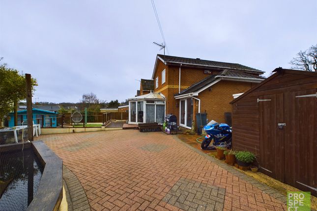 Detached house for sale in Pavilion Road, Aldershot, Hampshire
