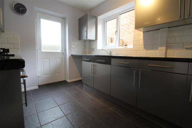 Detached house to rent in Horton Close, Rodley, Leeds