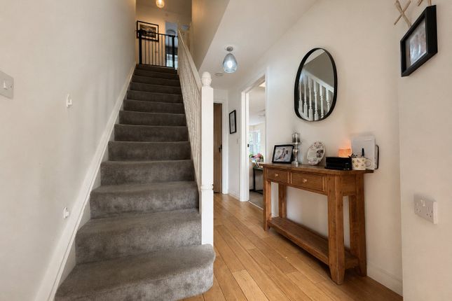 30, Orchard Grove, Stanley photo 2