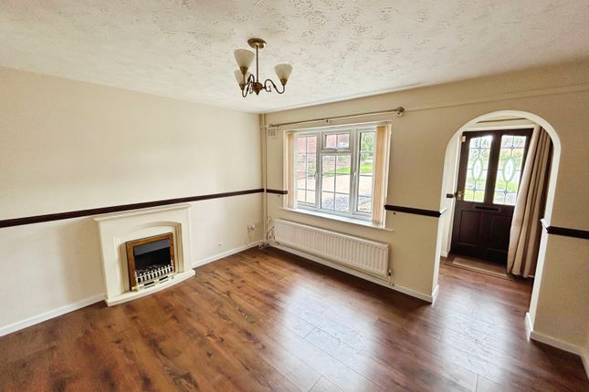 6A,, Falcon Way, Swadlincote photo 3