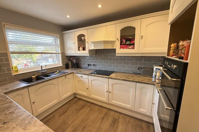 38, Trostrey, Cwmbran photo 2