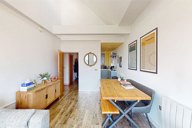 15, Roper Court, 109 George Leigh Street photo 3