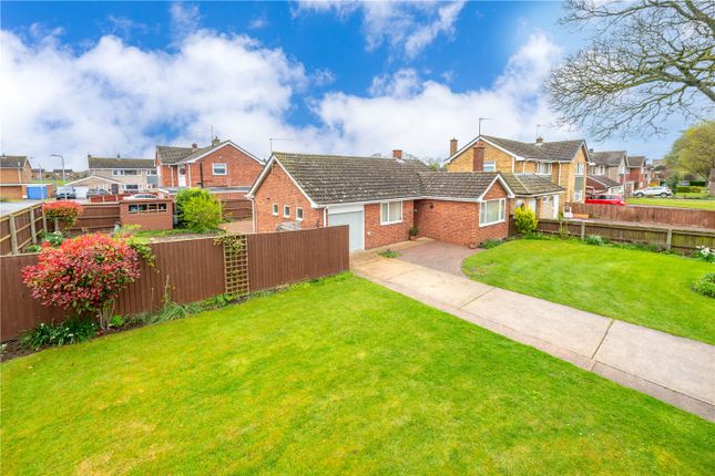 Thumbnail Bungalow for sale in Sleaford Road, Ruskington, Sleaford, Lincolnshire