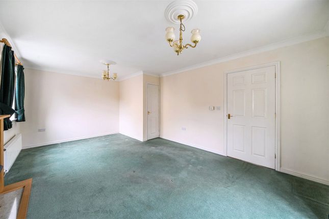5, BUTTERCUP MEADOW, Hereford photo 4