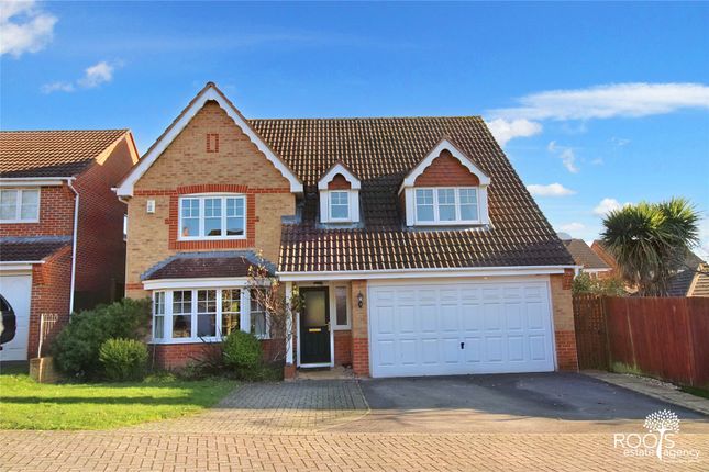 Thumbnail Detached house for sale in Yarrow Close, Thatcham, Berkshire