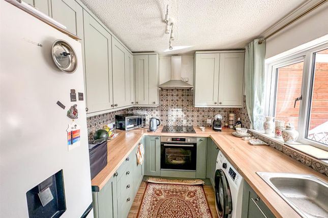 15, James Watt Avenue, Corby photo 3