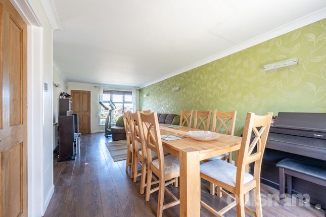 15, Farfield Close, Birmingham photo 2
