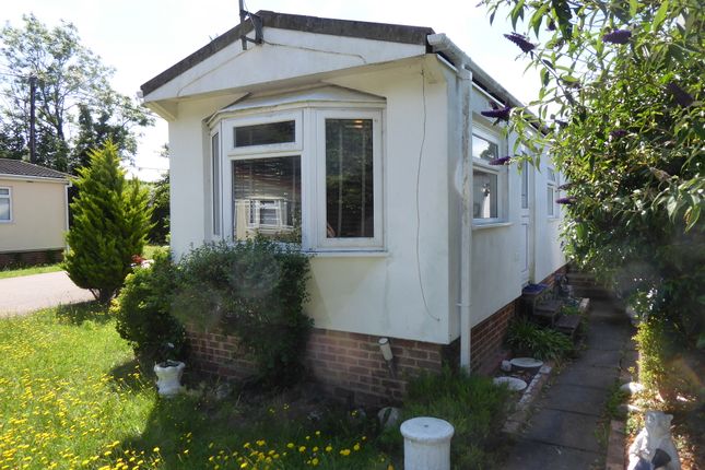 1-bed caravan on 34, Pasadena Park, East Hill Road, Knatts Valley, Sevenoaks, £79,950
