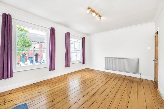 137, Eglinton Road, London photo 4