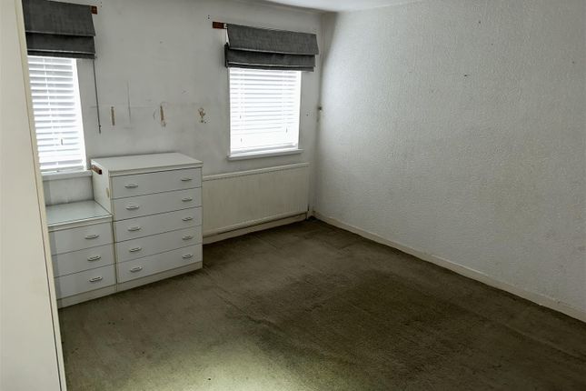 11, Bannatyne Close, Manchester photo 5