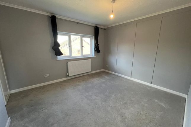 3, Swindon photo 4