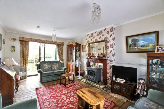 42, Ibbett Close, Bedford photo 4