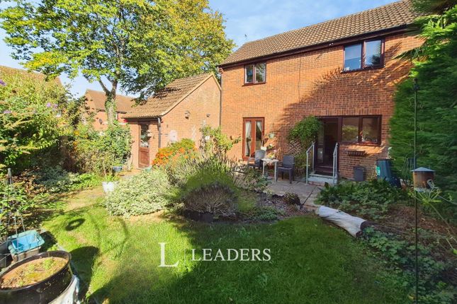 50, Milecastle, Milton Keynes photo 4