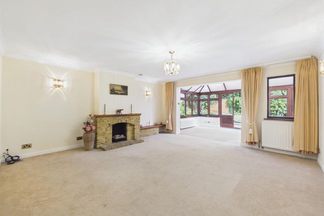 43, St. Edmunds Avenue, Ruislip photo 2