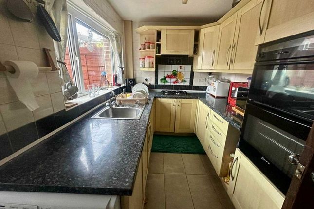 51, SAGECROFT ROAD, THATCHAM photo 2
