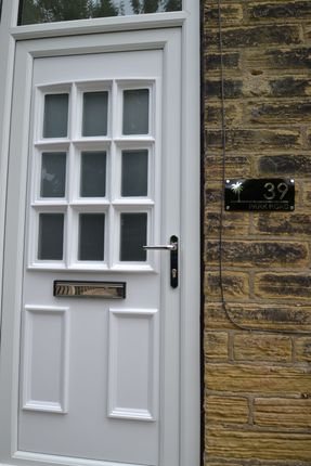 39 Park Road, Thackley photo 2