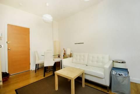 Thumbnail Flat to rent in Buckland Crescent, Belsize Park, London
