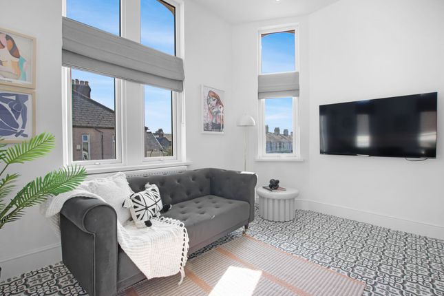 Flat 3, 77 Craddock Street, Cardiff photo 3