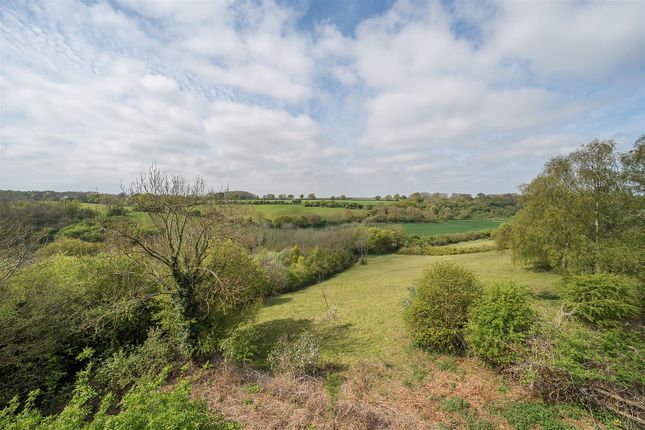 FLINTWOODS, Ashen Grove Road, Sevenoaks photo 2