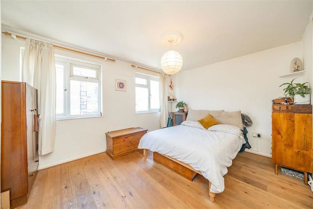 Flat 24 Micawber Court, Windsor Terrace, London photo 4