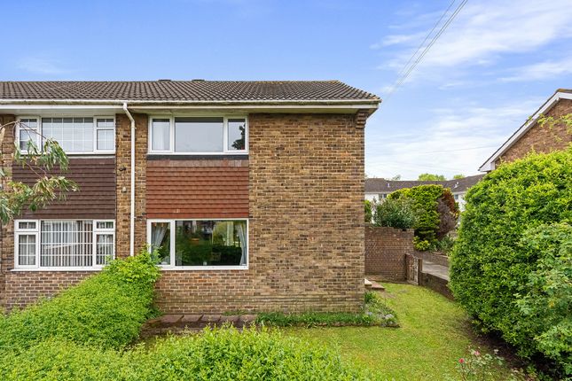 End terrace house for sale in Mackenzie Way, Gravesend