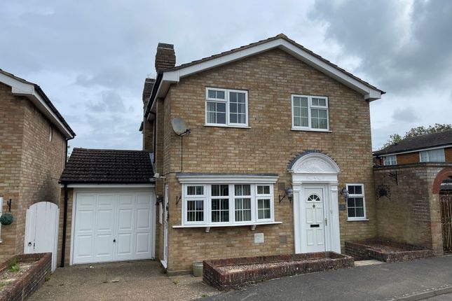 Thumbnail Detached house for sale in Kilpin Green, North Crawley, Newport Pagnell