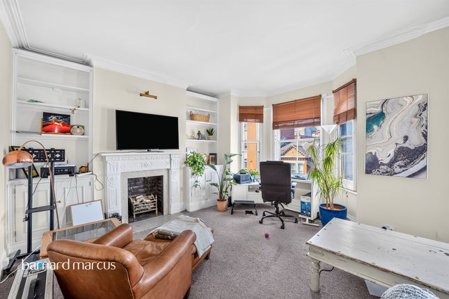 205b, Latchmere Road, London photo 2