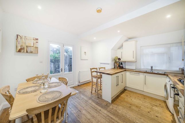 118, Swaby Road, London photo 3