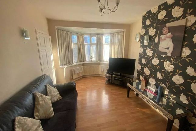 118 Averil Road, Leicester photo 4