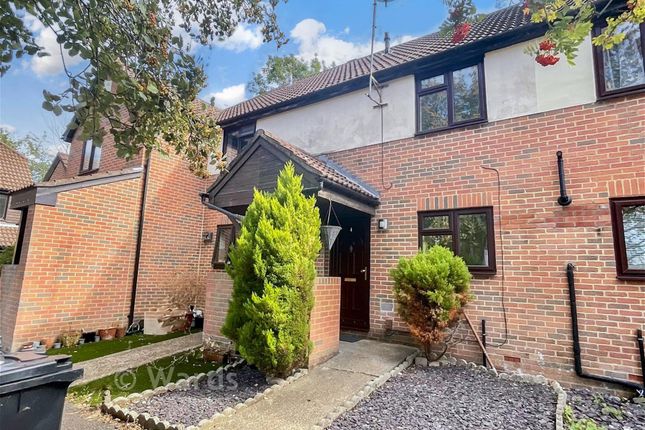 2-bed terraced on 9, Alexandra Glen, Chatham, £250,000
