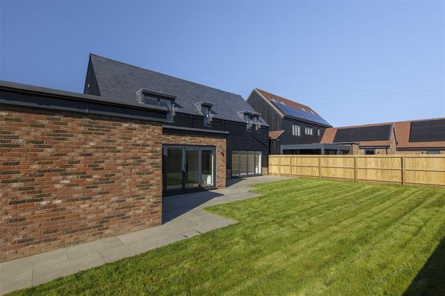 5,, Kings Oak Drive, Sandwich photo 4