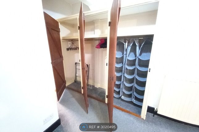 Flat, Week Street, Maidstone photo 5