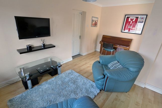 14, The Firs, Porthcawl photo 5