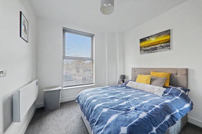 Flat 19, Columbia House, Worthing photo 3