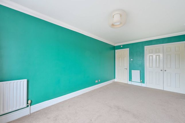 Flat to rent in Steadfast Road, Kingston, Kingston Upon Thames