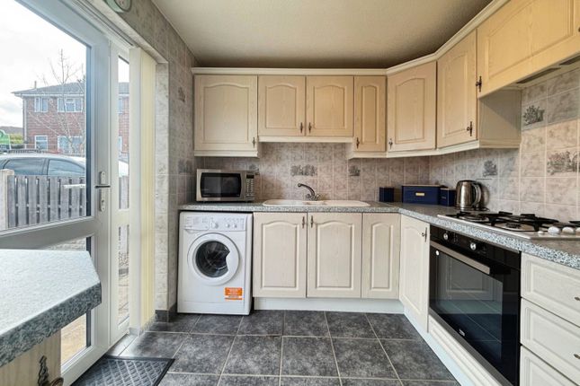 36, Blackburn Crescent, Sheffield photo 3