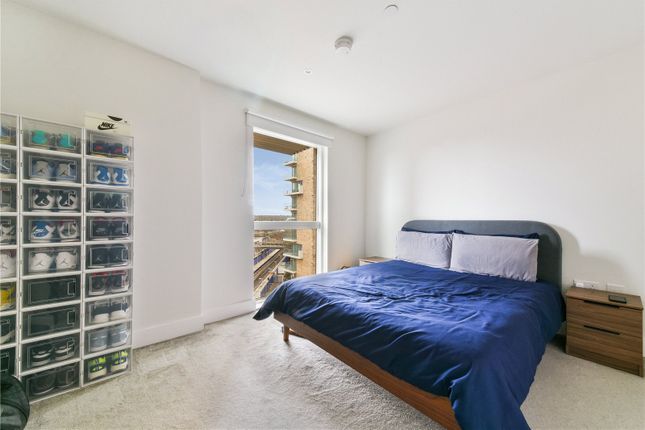 Flat for sale in Hopgood Tower, 15 Pegler Square