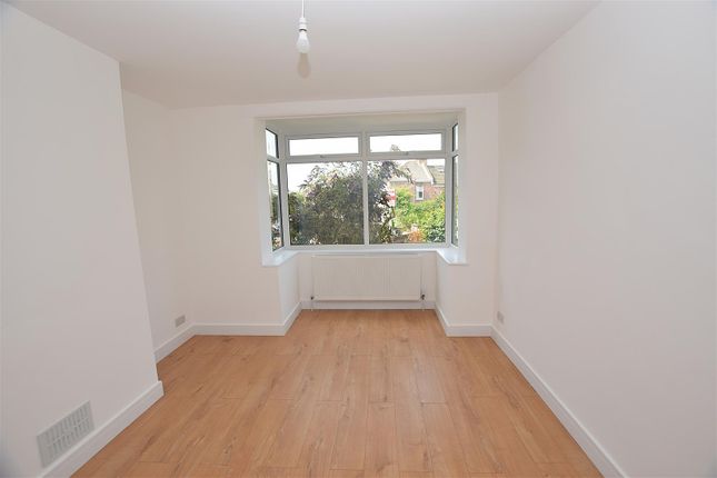 15, The Broadway, Hastings photo 4