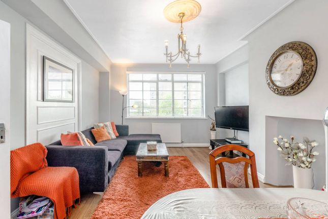 A Larger Local Choice Of Properties For Sale In Hampstead