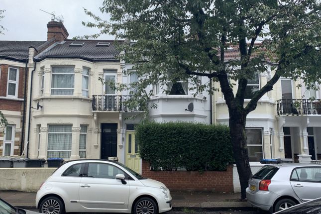 Thumbnail Room to rent in Churchill Road, Willesden