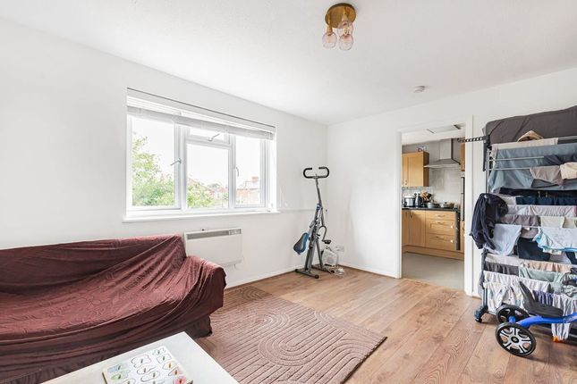 5, Chaucer Road, Ashford photo 4