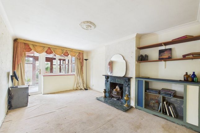 62, Cresswell Road, Buckinghamshire photo 2