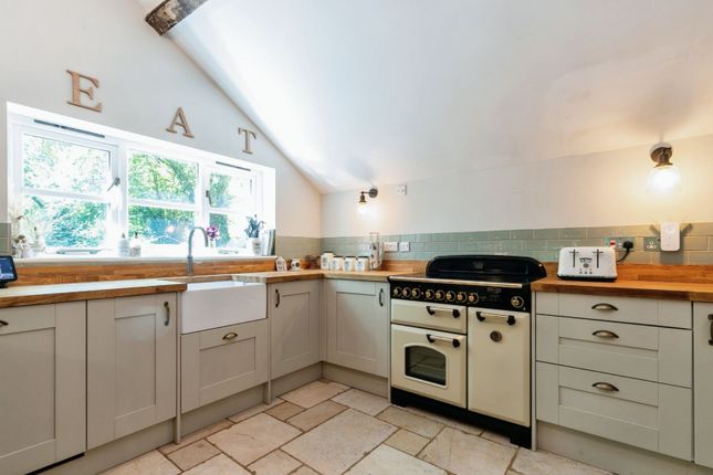 Bushbarn Cottage, Silverhill, Robertsbridge photo 2