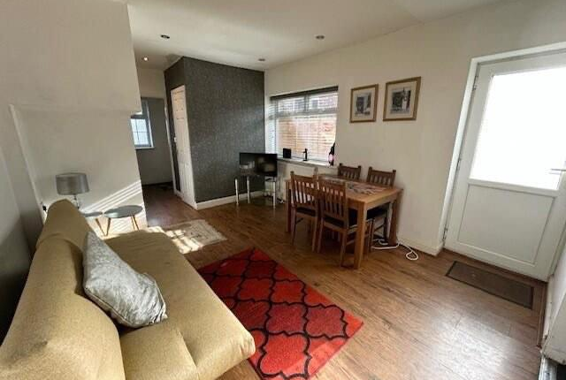 22, Cranston Grove, Cheadle photo 5