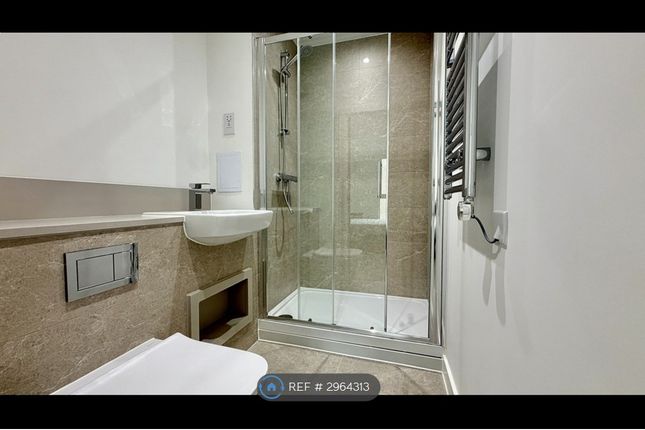 Perryfield Way, London photo 3
