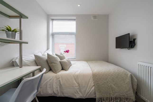 41, Seaford Street, Stoke photo 2